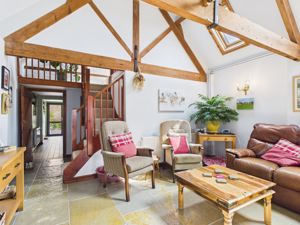 Sitting Area- click for photo gallery